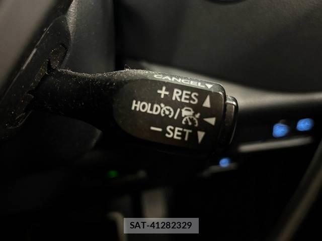 Toyota C-HR 2019-03 8865423-4