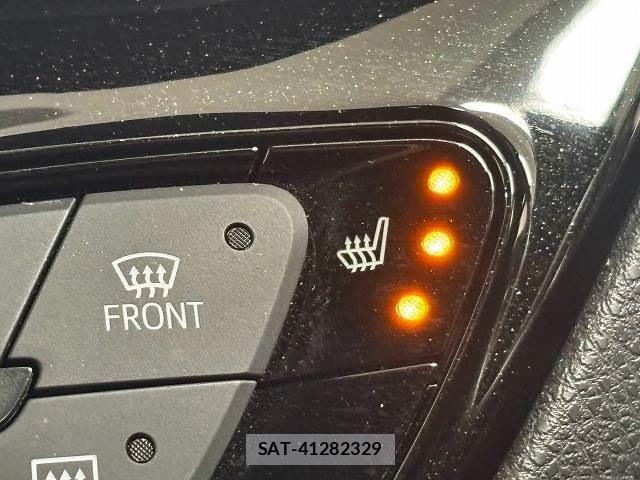 Toyota C-HR 2019-03 8865423-7