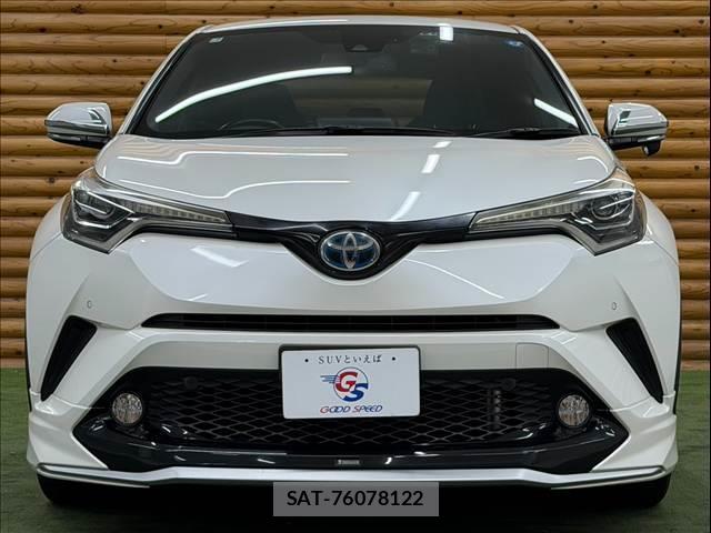 Toyota C-HR 2017-02 8866071-14