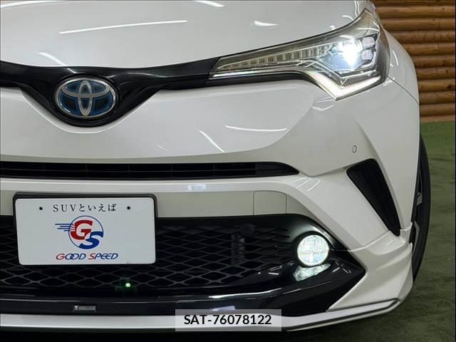 Toyota C-HR 2017-02 8866071-19