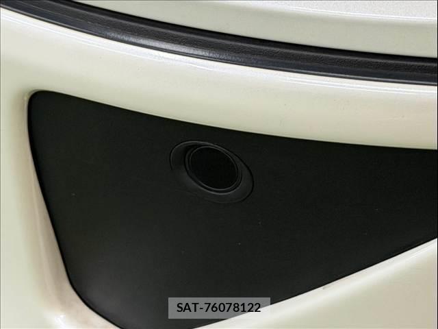 Toyota C-HR 2017-02 8866071-6