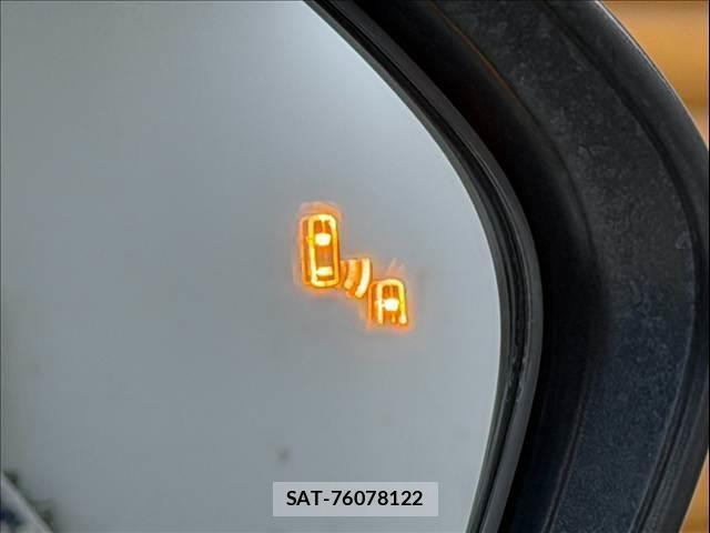 Toyota C-HR 2017-02 8866071-9