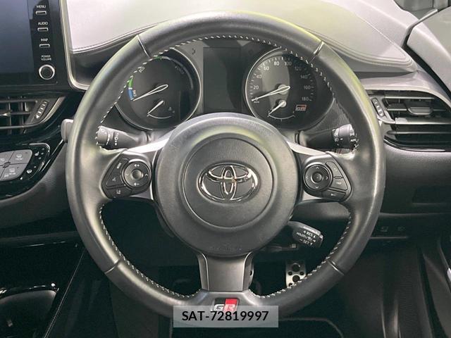 Toyota C-HR 2020-01 8866129-10