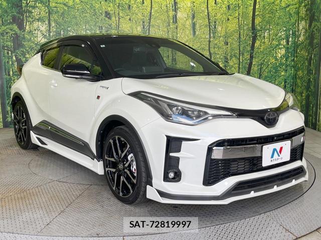 Toyota C-HR 2020-01 8866129-15