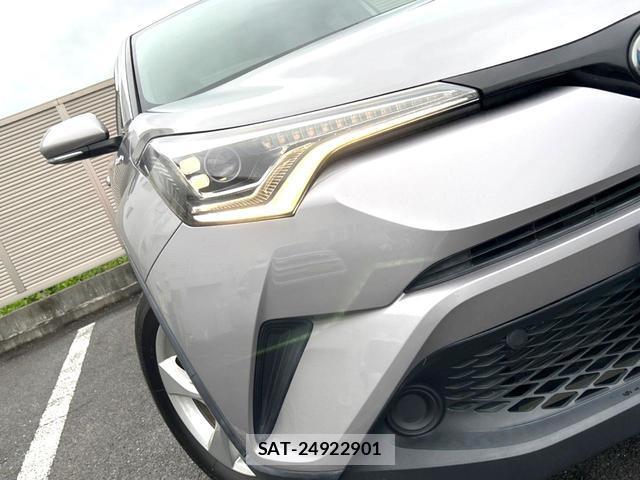 Toyota C-HR 2018-04 8866405-10