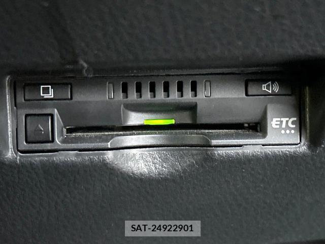 Toyota C-HR 2018-04 8866405-4