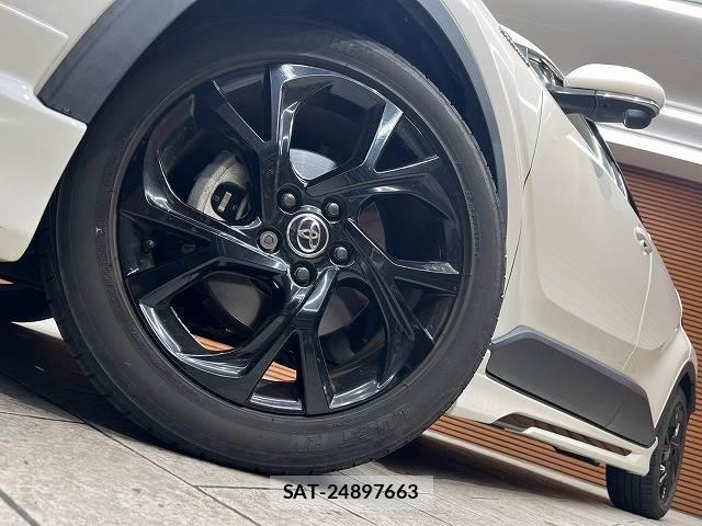 Toyota C-HR 2019-08 8866793-18