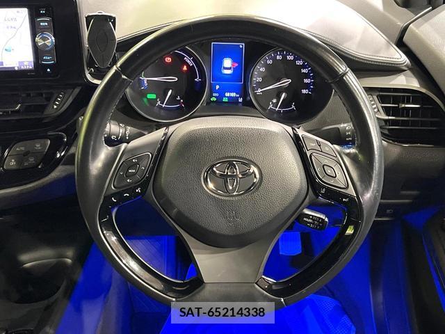 Toyota C-HR 2019-02 8867262-10