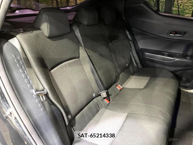 Toyota C-HR 2019-02 8867262-8