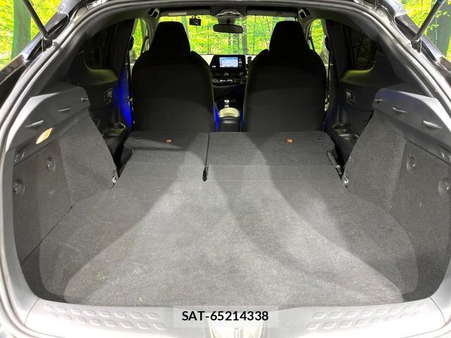 Toyota C-HR 2019-02 8867262-9