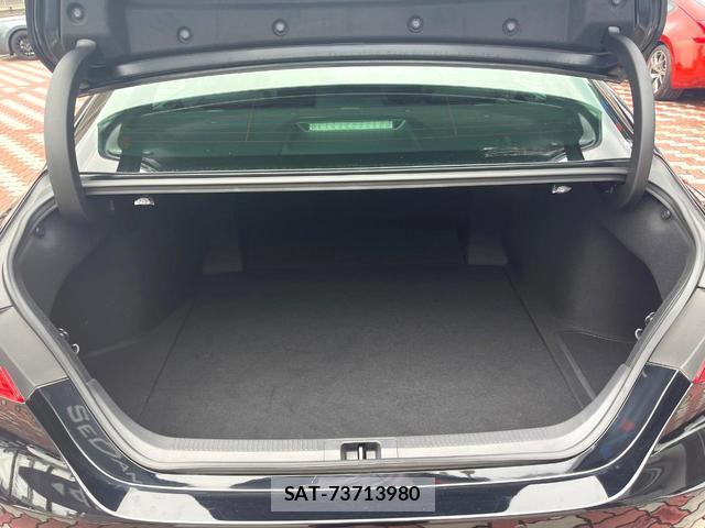 Toyota CAMRY 2023-11 8865817-10