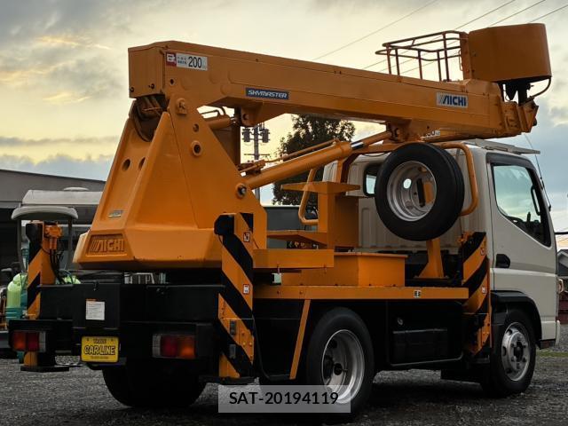 MITSUBISHI FUSO CANTER 2009-09 8865957-1