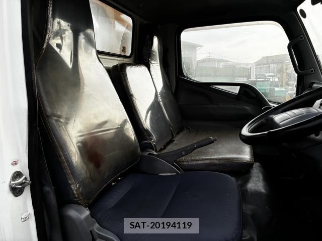 MITSUBISHI FUSO CANTER 2009-09 8865957-12