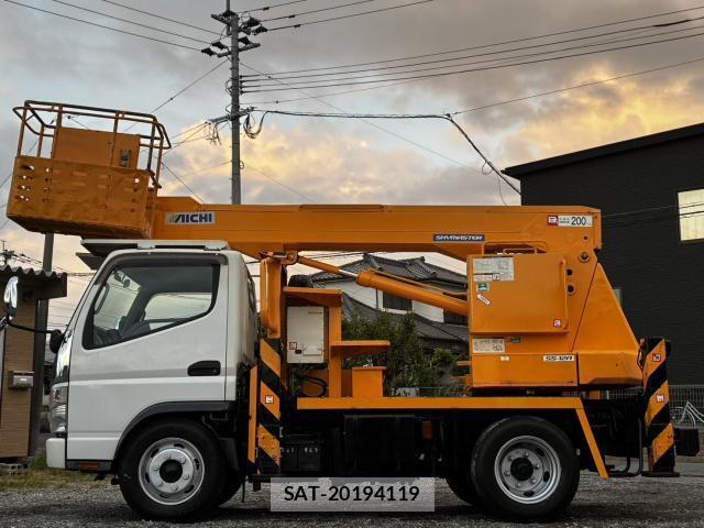 MITSUBISHI FUSO CANTER 2009-09 8865957-5