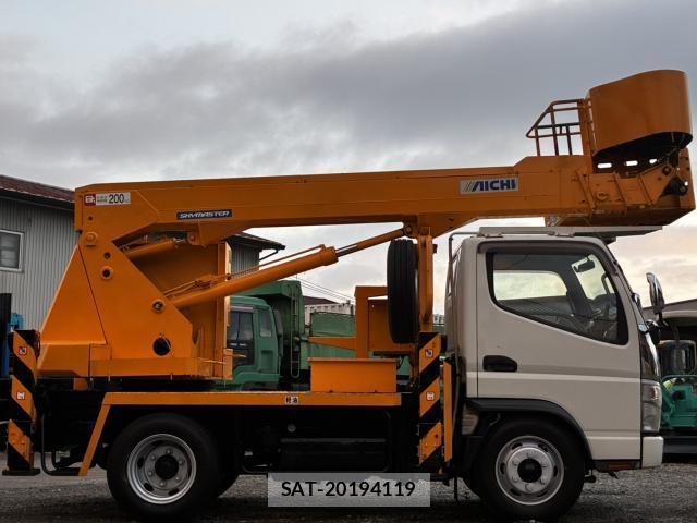 MITSUBISHI FUSO CANTER 2009-09 8865957-6