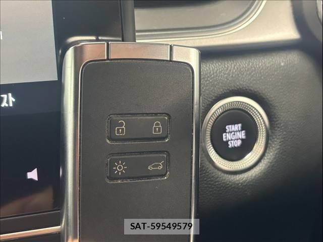 Renault CAPTUR 2021-03 8867361-5