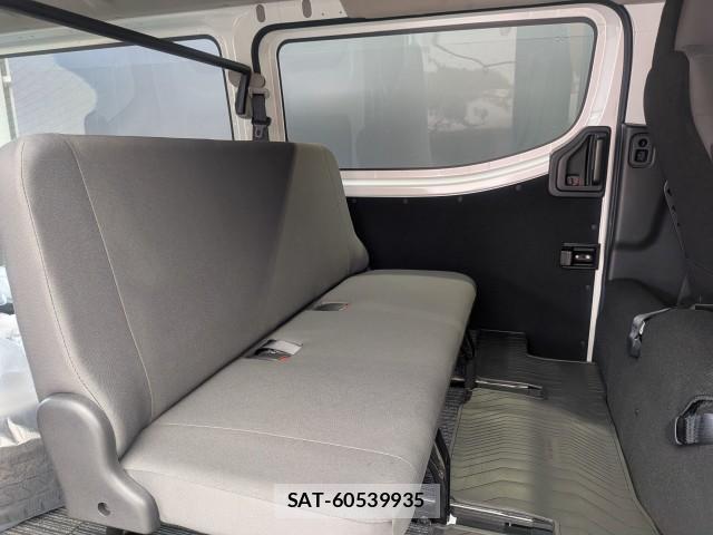 Nissan Caravan 2024-04 8866522-16