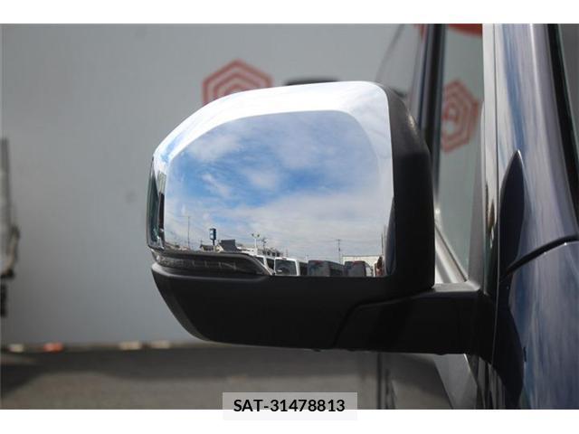 Nissan Caravan 2022-05 8866689-15