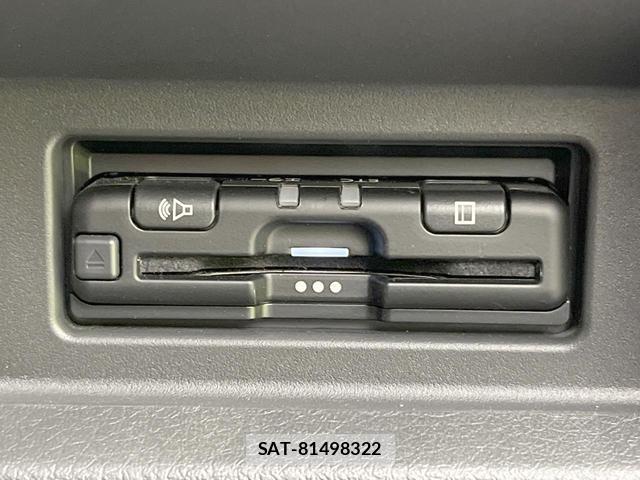 Nissan Caravan 2024-10 8866989-5