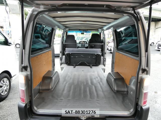 Nissan Caravan 2008-08 8867018-3