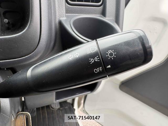Suzuki CARRY TRUCK 2016-08 8866112-13