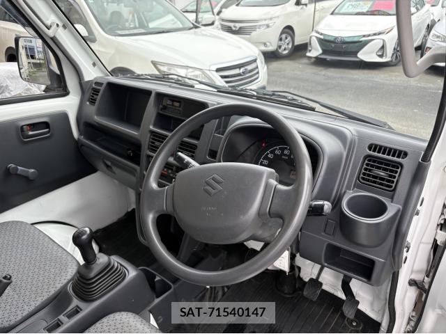 Suzuki CARRY TRUCK 2016-08 8866112-5