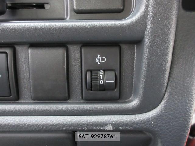 Suzuki CARRY TRUCK 2013-12 8866718-19