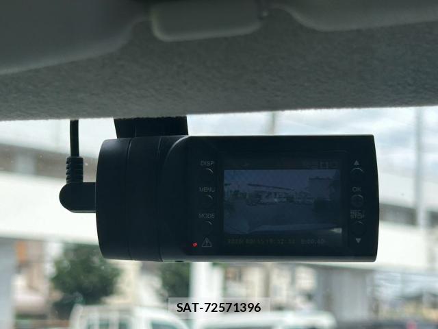 Daihatsu CAST 2019-10 8866221-11