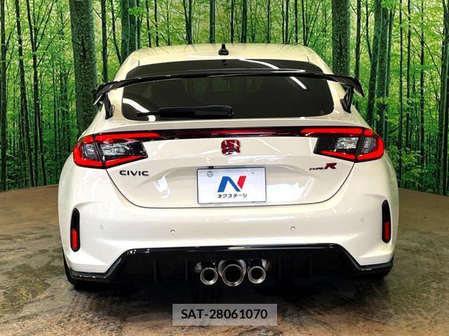 Honda CIVIC 2025-02 8865804-8
