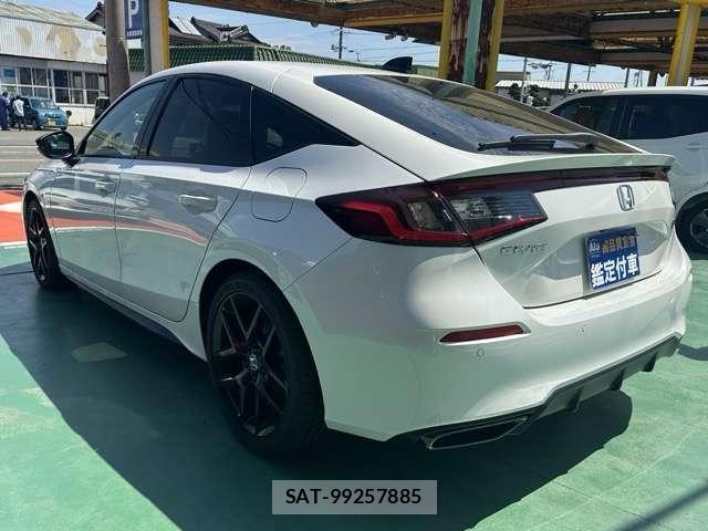 Honda CIVIC 2026-05 8866580-1