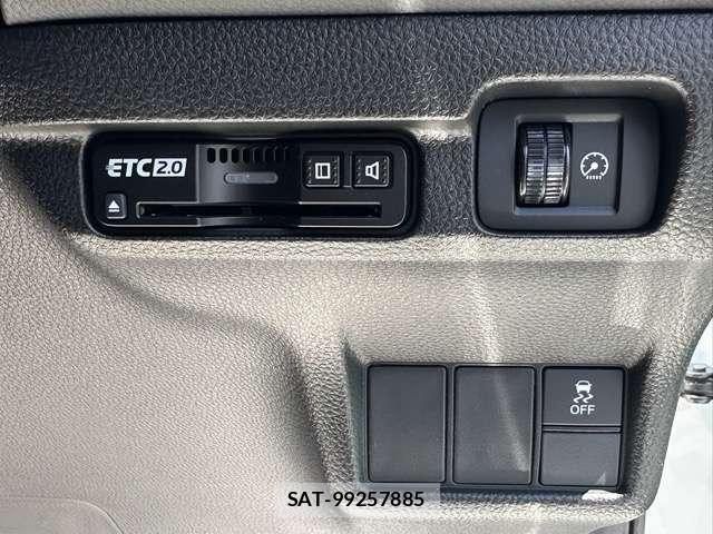 Honda CIVIC 2026-05 8866580-17