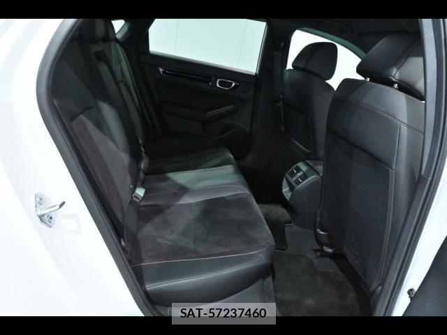Honda CIVIC 2022-09 8866669-4