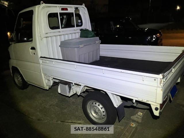 Nissan CLIPPER TRUCK 2010-08 8865422-12