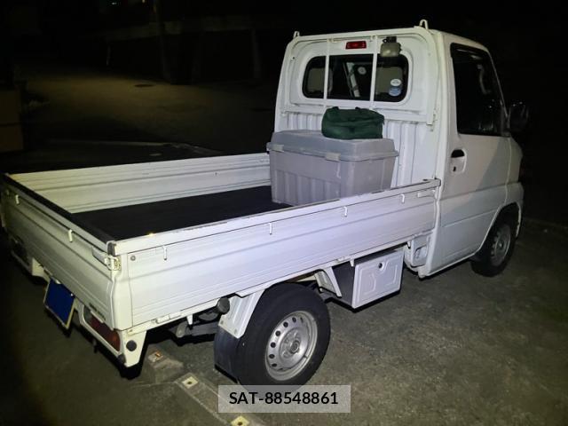Nissan CLIPPER TRUCK 2010-08 8865422-13