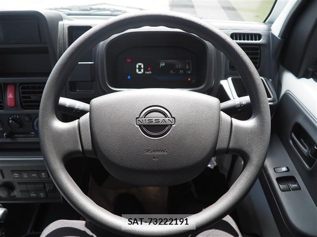 Nissan CLIPPER TRUCK 2026-08 8866890-7