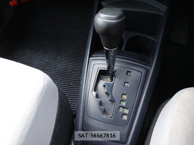 Toyota COROLLA AXIO 2015-09 8865604-11