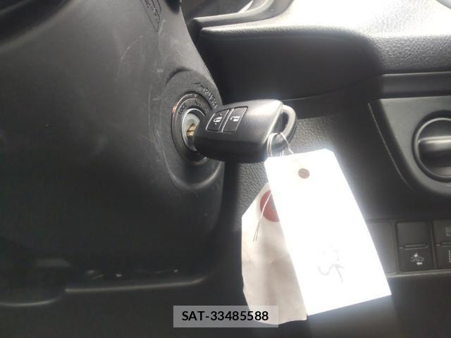 Toyota COROLLA AXIO 2018-09 8865619-14