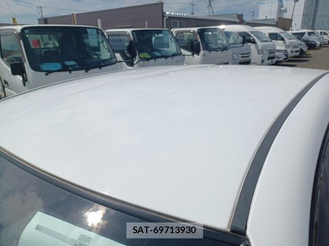 Toyota COROLLA AXIO 2015-09 8867330-6