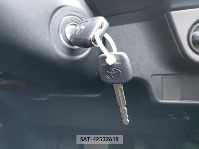 Toyota COROLLA FIELDER 2017-09 8865627-14