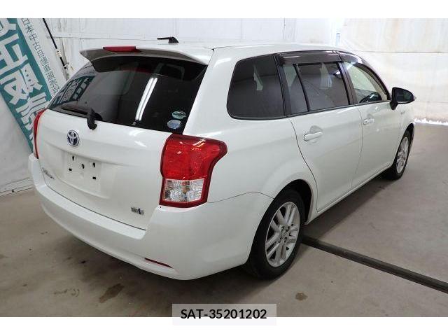 Toyota COROLLA FIELDER 2014-03 8866834-4