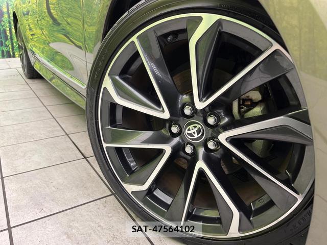 Toyota COROLLA SPORT 2018-08 8865348-12