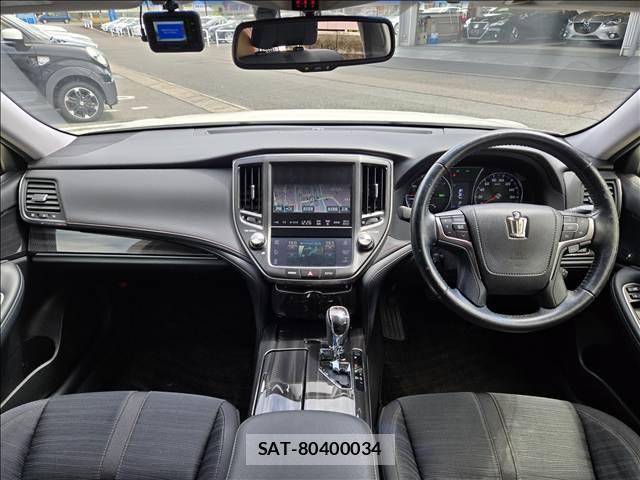 Toyota CROWN HYBRID 2014-08 8865435-1