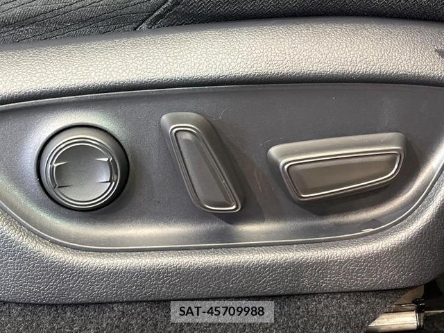 Toyota CROWN HYBRID 2019-08 8866491-7