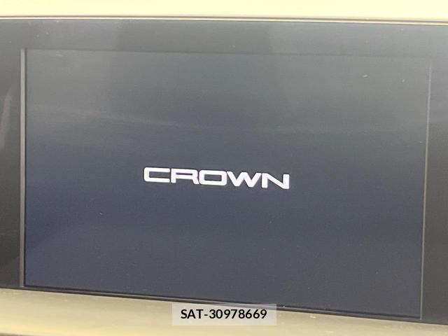 Toyota CROWN HYBRID 2018-07 8867297-5