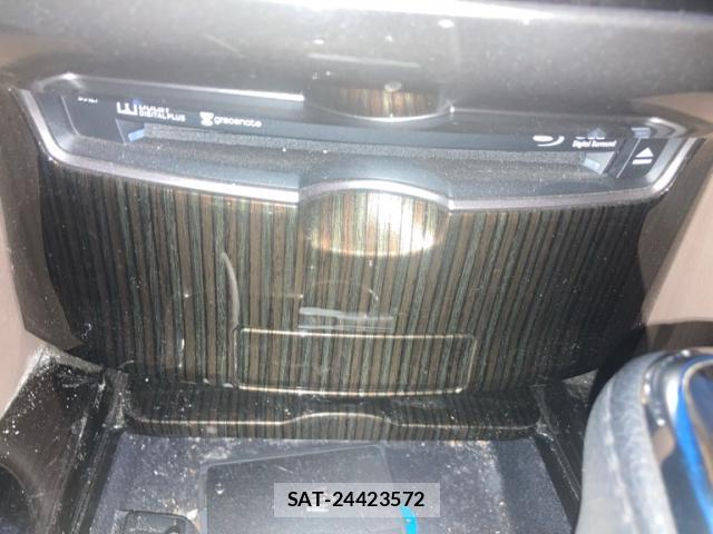Toyota CROWN MAJESTA 2016-10 8865867-17