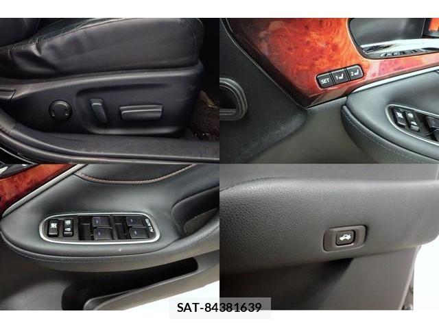 Toyota CROWN MAJESTA 2017-08 8866833-14