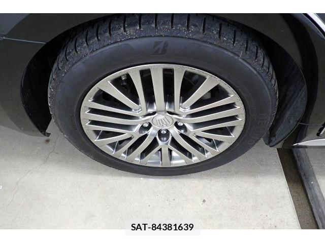 Toyota CROWN MAJESTA 2017-08 8866833-8