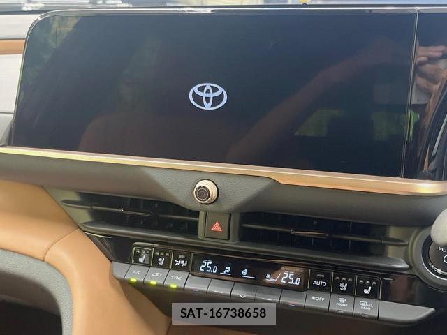 Toyota CROWN 2023-10 8865318-3