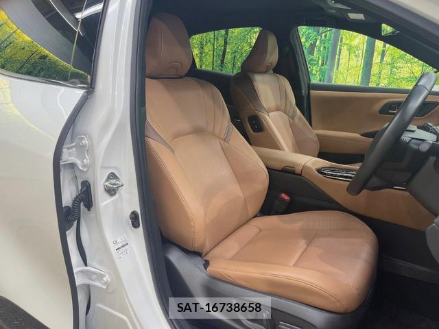 Toyota CROWN 2023-10 8865318-7