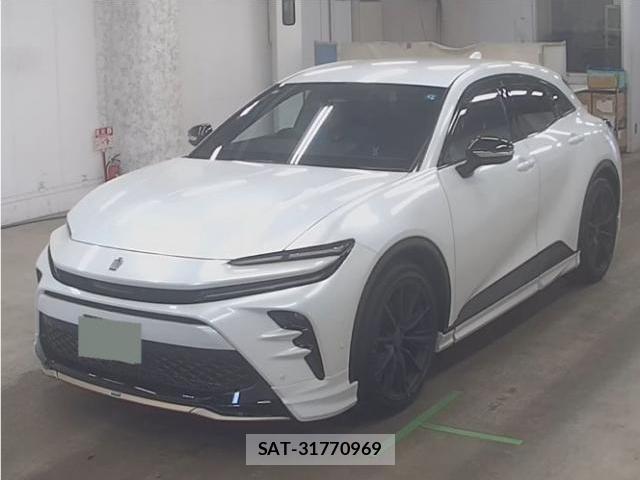 Toyota CROWN 2026-05 8867165-3